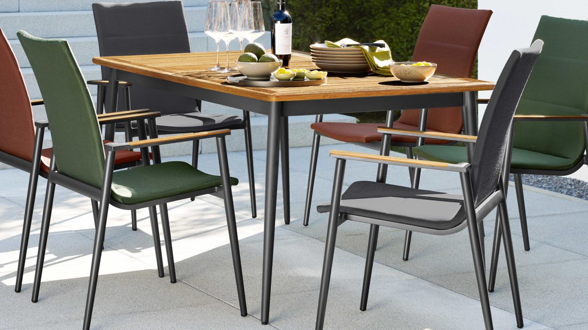 Gartentisch Interliving aus Holz in Holzfarben Interliving Gartenmöbel Serie 7001 – Tisch Teakholz & Aluminium - ca. 160 x 95 cm