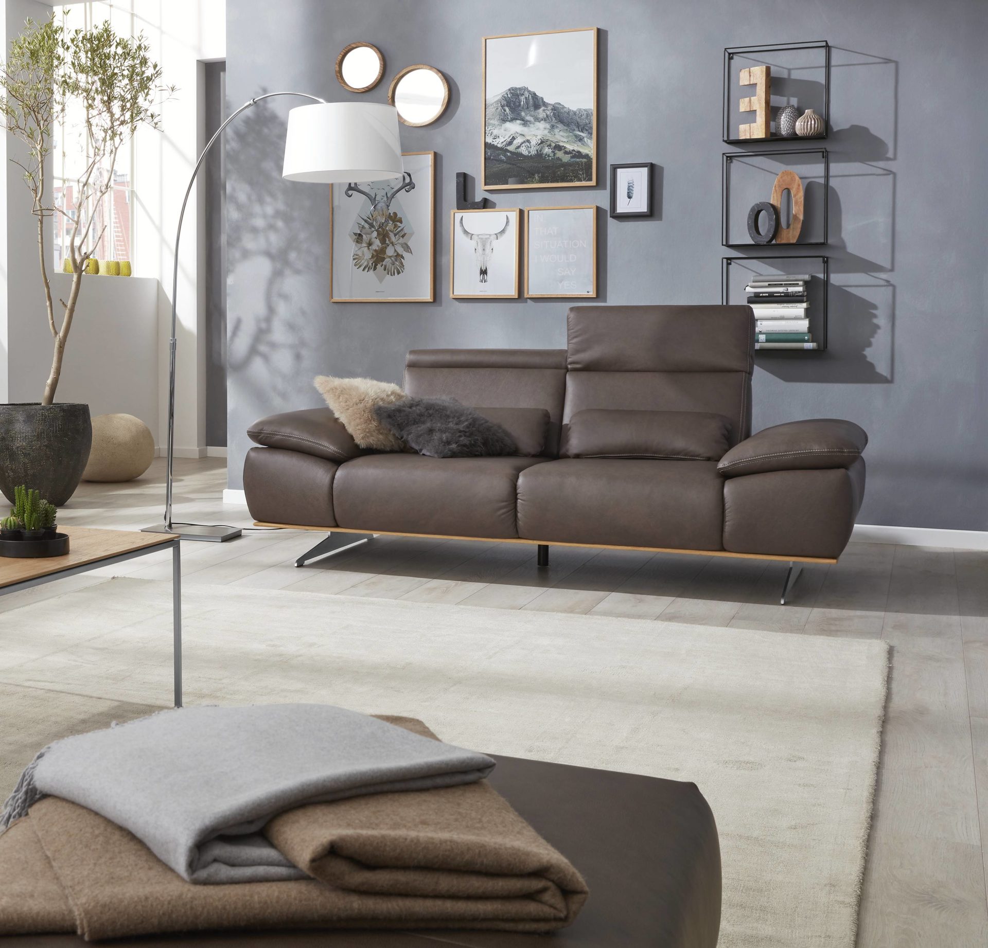 Zweisitzer Polinova | il aus Leder in Braun Interliving Sofa Serie 4350 – 2,5-Sitzer braunes Leder Rodeo Goa – Länge ca. 214 cm