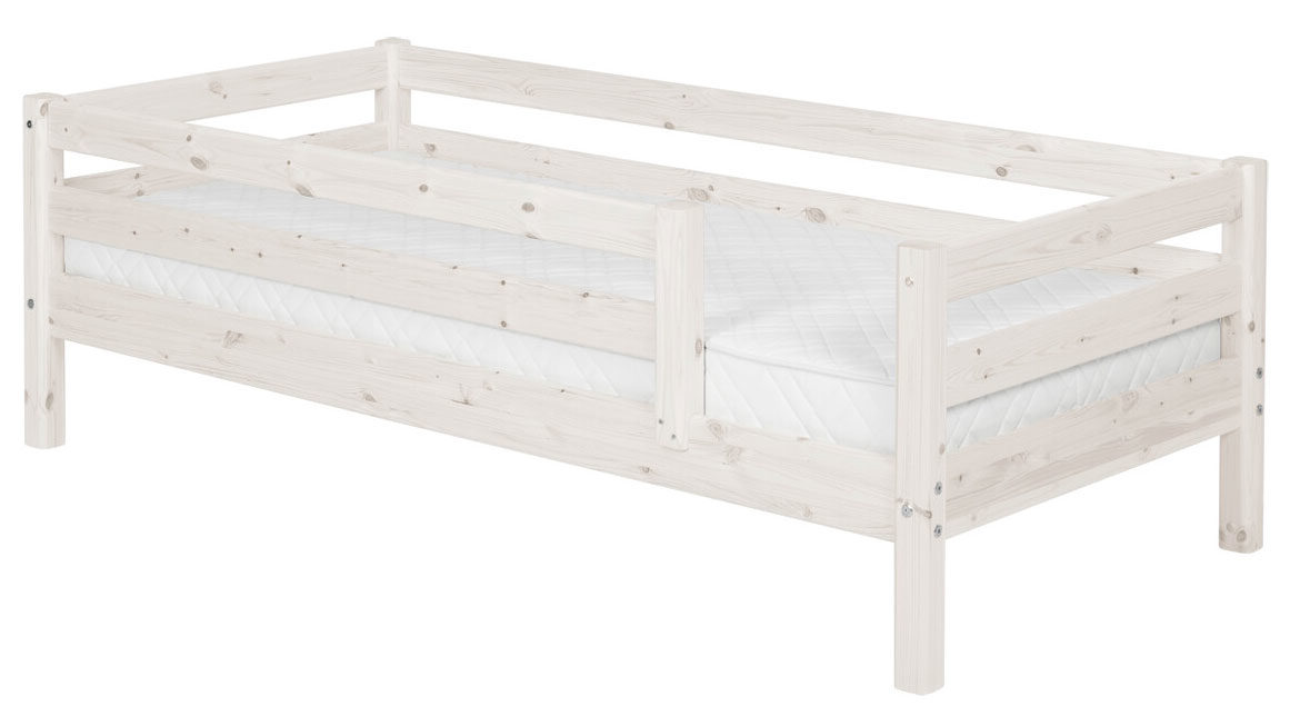 Einzelbett Flexa aus Holz in Weiß FLEXA Classic Bett Einzelbett mit Absturzsicherung 90x190 cm Kiefer weiss lasiert