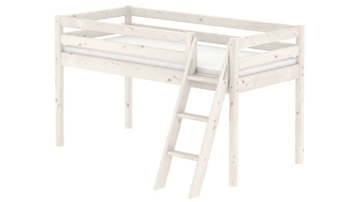 Einzelbett Flexa aus Holz in Weiß FLEXA Classic halbhohes Bett 90x190 cm mit schräger Leiter Kiefer weiss lasiert