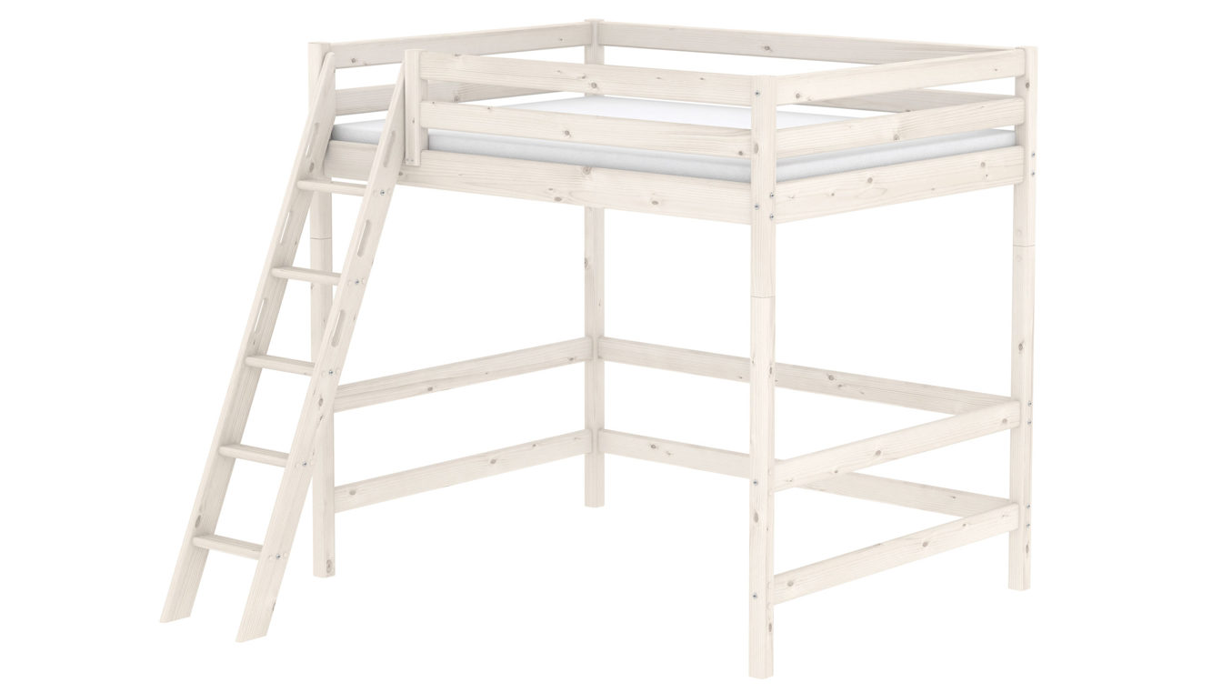 Einzelbett Flexa aus Holz in Weiß FLEXA Classic Hochbett Bett 140x200 cm mit Schrägleiter Kiefer weiss lasiert