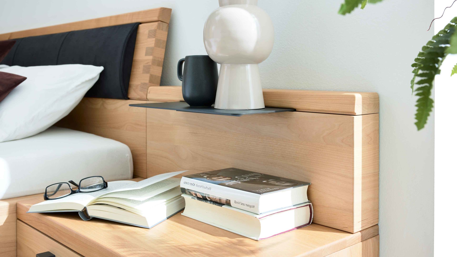 Paneel Interliving aus Holz in Holzfarben Interliving Schlafzimmer Serie 1028 – Paneelaufsatz-Set Erle - zweiteilig