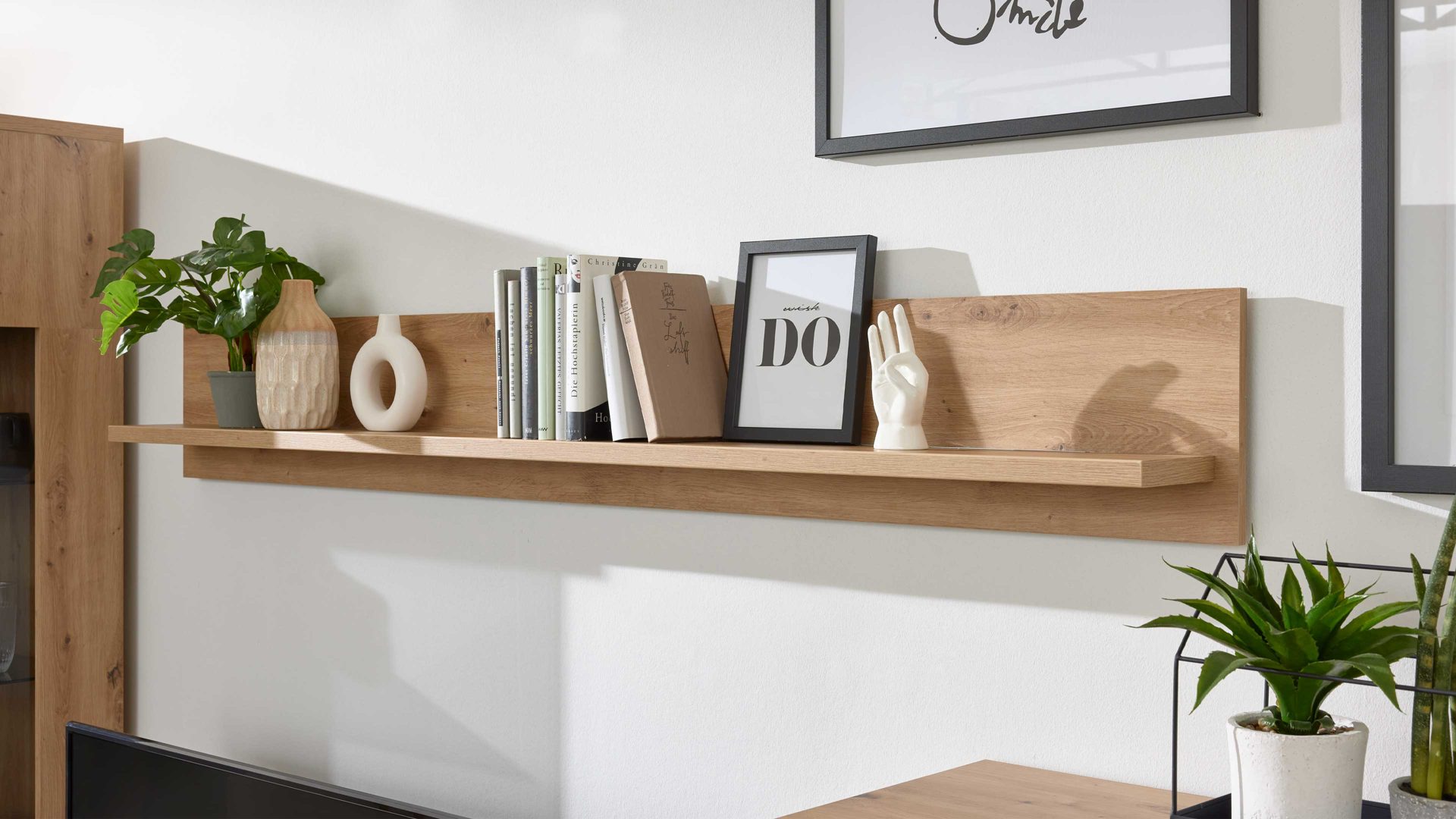 Wandregal Interliving aus Holz in Holzfarben Hell Interliving Wohnzimmer Serie 2110 - Wandregal Naturbuche - Länge ca. 120 cm