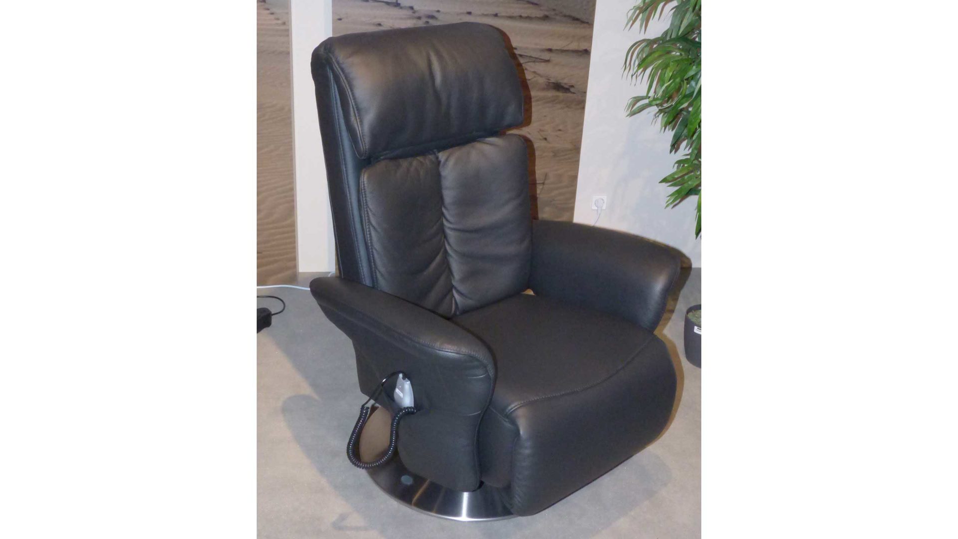 Relaxsessel Himolla aus Leder in Schwarz Silber HIMOLLA TV-Sessel 7418, HighTech Massagesessel Leder Rustika 24 Nacht, 86 N mit Massagefunktion, Sitz superlastic med