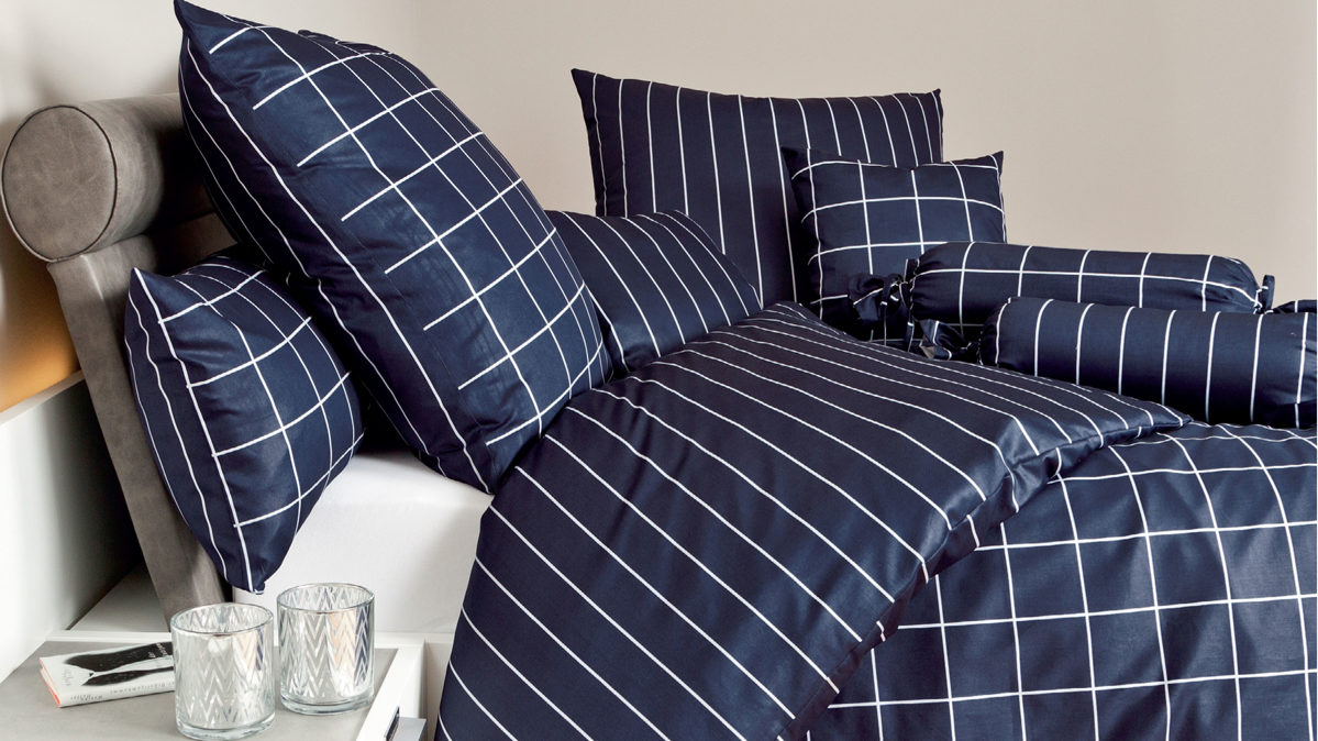 Bettwäsche-Set Janine® aus Naturfaser in Dunkelblau Janine® Bettwäsche-Set Nachtschattenblau - ca. 135 x 200 cm