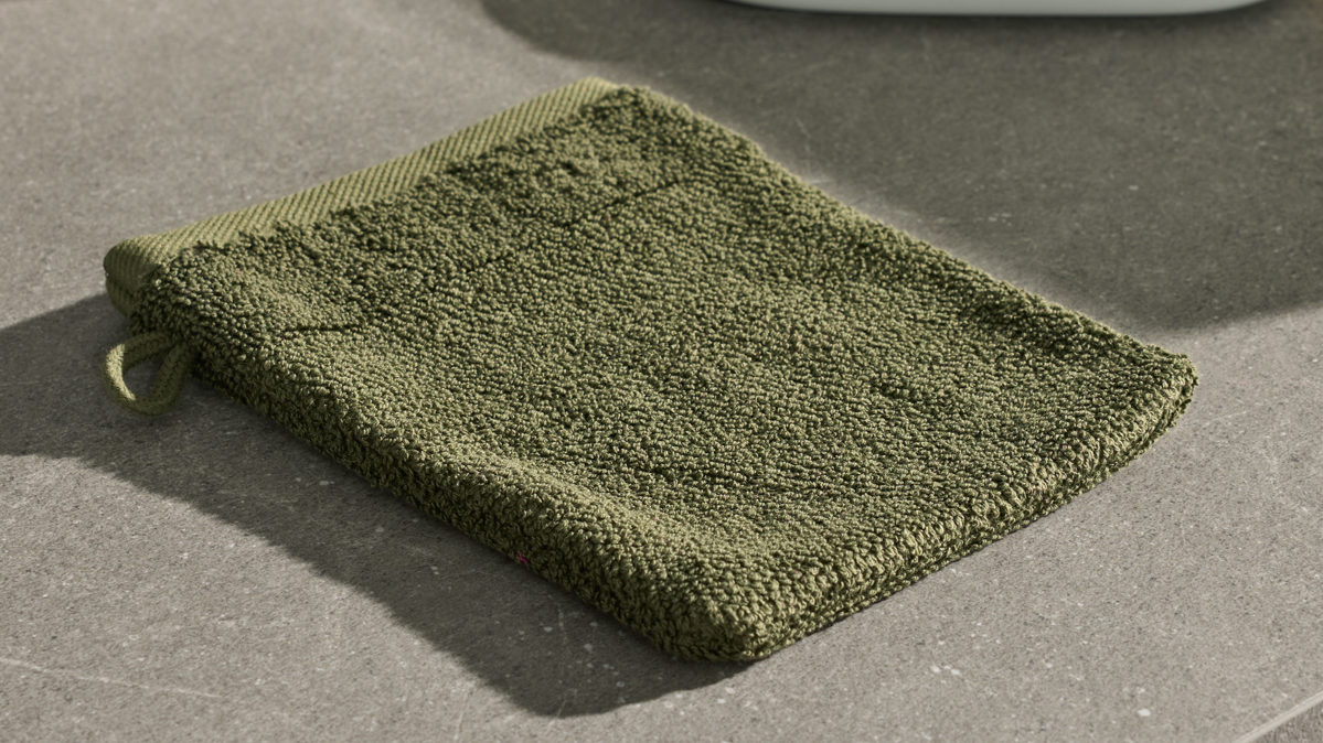 Waschhandschuh Interliving aus Naturfaser in Dunkelgrün Interliving Handtuch Serie 9108 - Waschhandschuh olivgrüne Baumwolle  - ca. 16 x 20 cm