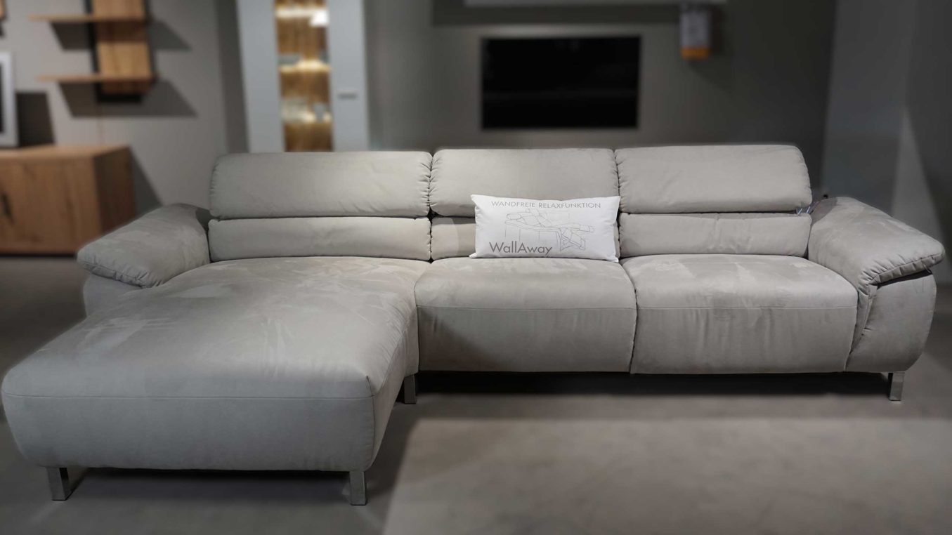Ecksofa 3c carina | comfort smart aus Metall Stoff in Grau CARINA Roma Polstergarnitur- Ecksofa mit Funktionen platingraues Flachgewebe Arizona & Metallfüße - Stellfläche ca. 170 x 303 cm