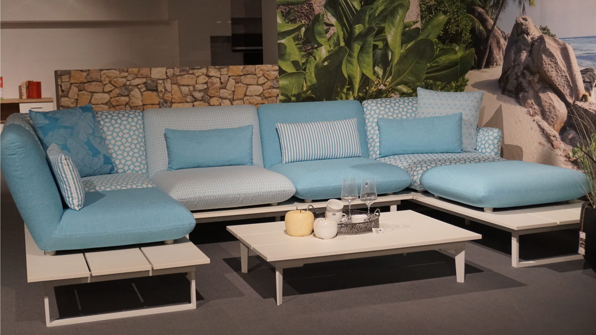Gartensofa W.schillig aus Kunststoff Metall Stoff in Hellblau Weiß W.SCHILLIG Outdoor-Eckkombination Lagoona mint-weißer Stoffbezug & weiße Metallkufen – Stellfläche ca. 200 x 395 x 200 cm