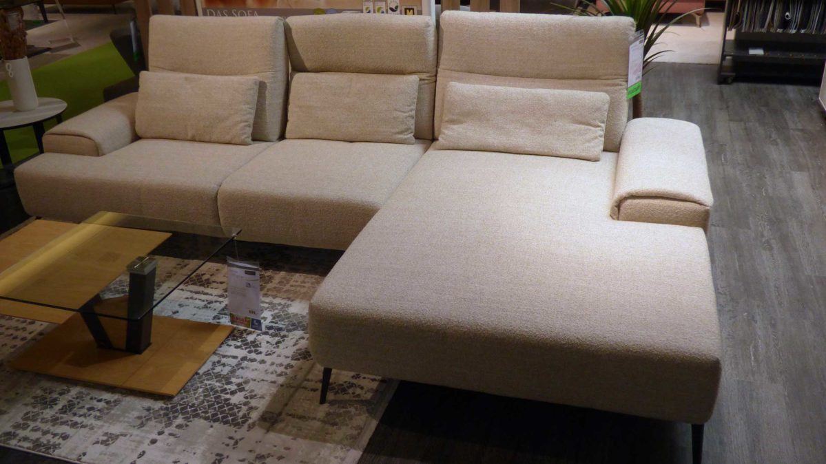 Ecksofa W.schillig aus Metall Stoff in Sand W. Schillig Eckkombination Caroline, Polstergarnitur Stoff Longlife sand & schwarze Metallfüße – Stellfläche ca. 312 x 180 cm