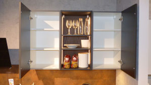 Einbauküche Express küchen aus Holz Kunststoff Metall Nachbildung in Schwarz EXPRESS KÜCHEN Einbauküche Plan P11 mit allen Einbaugeräten schwarze Esche Nachbildung, Arbeitsplatte Korthenstahl P98