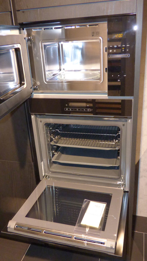 Einbauküche Express küchen aus Holz Kunststoff Metall Nachbildung in Schwarz EXPRESS KÜCHEN Einbauküche Plan P11 mit allen Einbaugeräten schwarze Esche Nachbildung, Arbeitsplatte Korthenstahl P98