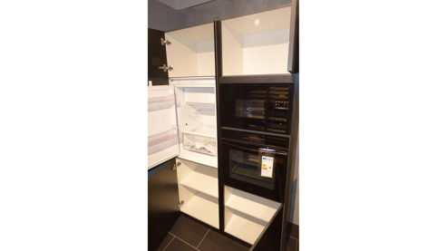 Einbauküche Express küchen aus Holz Kunststoff Metall Nachbildung in Schwarz EXPRESS KÜCHEN Einbauküche Plan P11 mit allen Einbaugeräten schwarze Esche Nachbildung, Arbeitsplatte Korthenstahl P98