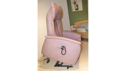 Relaxsessel Himolla aus Leder in Rosa HIMOLLA Relaxsessel Sessel 7068, 3-motorig Leder Leonessa lachs, Herzwaage + Aufstehhilfe, Sitz superlastic med
