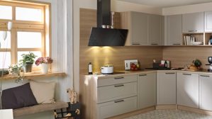 Einbauküche Express küchen aus Holz in Hellgrau EXPRESS KÜCHEN Einbauküche Home mit Elektrogeräten Cremegrau & Eiche natur - Stellfläche ca. 250 x 330 cm