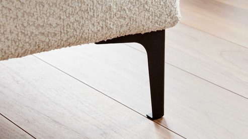 Polsterhocker Interliving aus Stoff in Hellgrau Interliving Sofa Serie 4420 - XXL-Hocker mit Metallfüßen graubeiger Bezug LRS 19 – ca. 152 x 65 cm