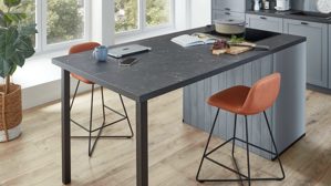 Einbauküche Nobilia® aus Holz in Hellblau nobilia® Einbauküche Frame mit Geräten und  Ansetztisch steinblaue Holzstruktur & Marmor schwarz - zweiteilig