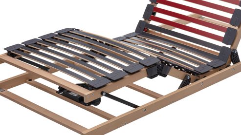 Lattenrost Interliving aus Holz in Holzfarben Interliving Lattenrost Serie 1952 - flacher Smartrahmen zweifach motorisch mit Handschalter – Liegefläche ca. 90 x 190 cm