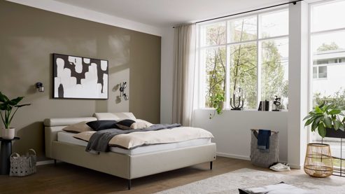 Bettgestell Interliving aus Stoff in Hellgrau Interliving Polsterbett Serie 1422 - Polsterbettgestell hellgrauer Bezug Cloud & schwarze Metallfüße 428 - Liegefläche ca. 180 x 200 cm