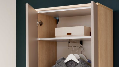 Garderobenschrank Interliving aus Holz in Grau Interliving Garderobe Serie 6015 - Garderobenschrank Steingrau & Eiche - zwei Türen, Breite ca. 60 cm