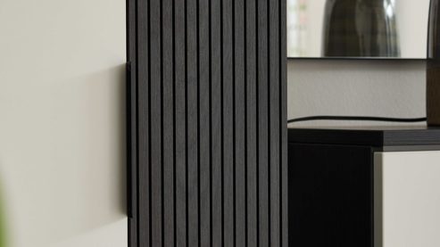 Garderobenschrank Interliving aus Holz in Weiß Interliving Garderobe Serie 6015 - Garderobenschrank Weiß & Mooreiche - zwei Türen, Breite ca. 60 cm