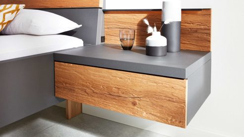 Komplettzimmer Interliving aus Holz in Dunkelgrau Interliving Schlafzimmer Serie 1025 – Komplettzimmer mit Bettbank & weiteren Extras Graphit & Balkeneiche gehackt - Liegefläche ca. 180 x 200 cm