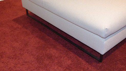 Sofa Freistil aus Stoff in Hellgrau ROLF BENZ freistil 134 Polstergarnitur Eckgarnitur Stoff 4046 steingrau, ca. 177 x 314 cm, Stahlkufe schwarz