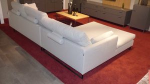 Sofa Freistil aus Stoff in Hellgrau ROLF BENZ freistil 134 Polstergarnitur Eckgarnitur Stoff 4046 steingrau, ca. 177 x 314 cm, Stahlkufe schwarz