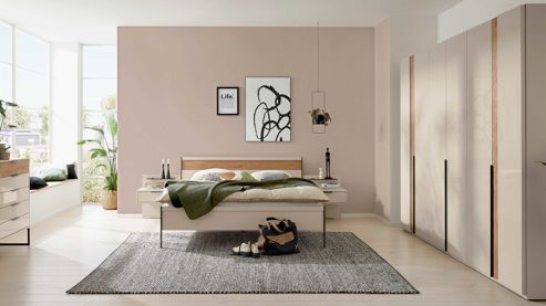 Komplettzimmer Interliving aus Holz in Hellgrau Interliving Schlafzimmer Serie 1035 – Komplettzimmer mit Bettanlage und Kommode Champagner & Riffholz - Liegefläche ca. 180 x 200 cm