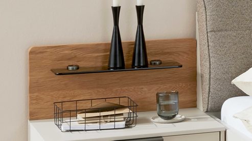 Komplettzimmer Interliving aus Holz in Hellgrau Interliving Schlafzimmer Serie 1035 – Komplettzimmer mit Polster-Bettanlage und Kommode Webstoff Sahara, Champagner & Riffholz - Liegefläche ca. 180 x 200 cm