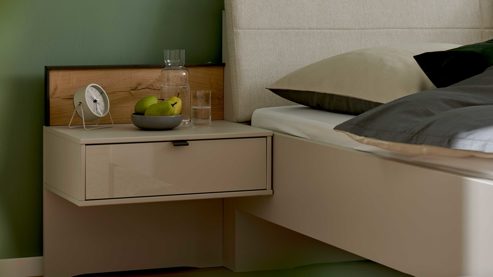 Nachtkommoden-Set Interliving aus Holz in Hellgrau Interliving Schlafzimmer Serie 1036 – Nachtkonsolen-Set Champagner - zweiteilig, ca. 60 cm