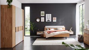 Komplettzimmer Interliving aus Holz in Holzfarben Interliving Schlafzimmer Serie 1015 – Komplettzimmer Wildeiche & silberfarbener Bezug Etna – fünftürig, Liegefläche 180 x 200 cm