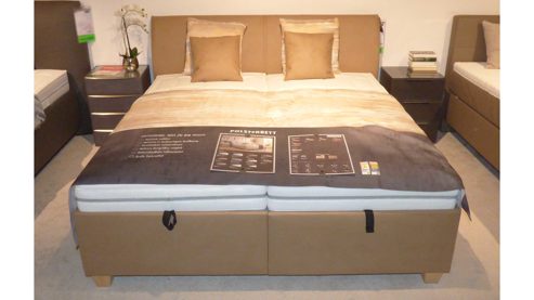Polsterbett comfortmaster besser sitzen, liegen, leben aus Stoff in Hellbraun OSCHMANN OC-PB21004 Polsterbett, Bett mit Bettkasten Stoff Galero Camel 650002 – Holzfuß H17