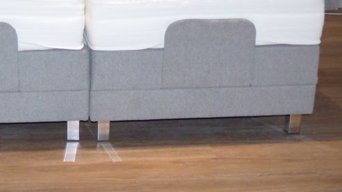 Boxspringbett Nova butor aus Holz Metall Stoff in Hellgrau NOVA BUTOR Boxspringbett Tommaso 5, elektrisch verstellbar Stoff GCP-49 & chromfarbige Füße – Liegefläche ca. 180 x 200 cm
