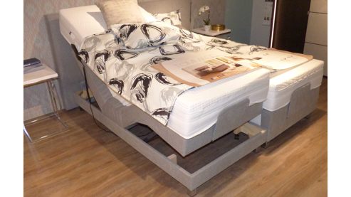 Boxspringbett Nova butor aus Holz Metall Stoff in Hellgrau NOVA BUTOR Boxspringbett Tommaso 5, elektrisch verstellbar Stoff GCP-49 & chromfarbige Füße – Liegefläche ca. 180 x 200 cm