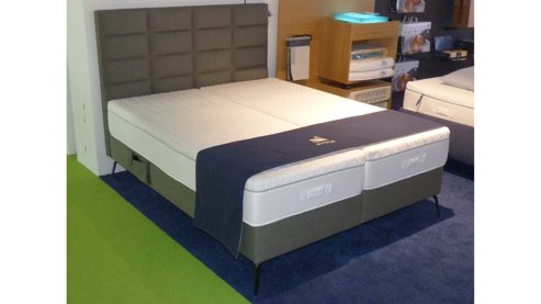 Boxspringbett Ekornes aus Stoff in Dunkelgrün SVANE (Ekornes Beds) Boxspringbett Zupreme Premium, elektrisch verstellbar Stoff 35 Dusty Green - Liegefläche ca. 160 x 200 cm