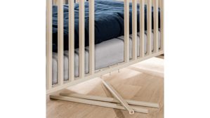 Babybett Paidi aus Holz Nachbildung in Beige Holzfarben Hell PAIDI Kinderbett Eefje 1739013 - Babybett Cashmere Beige - Groovy Oak, 4-fach höhenverstellbar