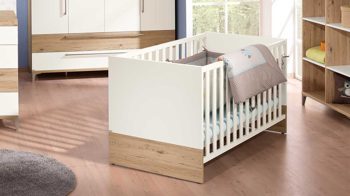 Babybett Paidi aus Holz in Weiß PAIDI Kinderbett Remo kreideweiße Melaminoberfläche mit Eiche-Bordeaux-Nachbildung - Liegefläche ca. 70 x 140 cm