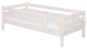 Einzelbett Flexa aus Holz in Weiß FLEXA Classic Bett Einzelbett mit Absturzsicherung 90x190 cm Kiefer weiss lasiert