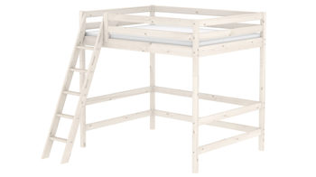 Einzelbett Flexa aus Holz in Weiß FLEXA Classic Hochbett Bett 140x190 cm mit Schrägleiter Kiefer weiss lasiert