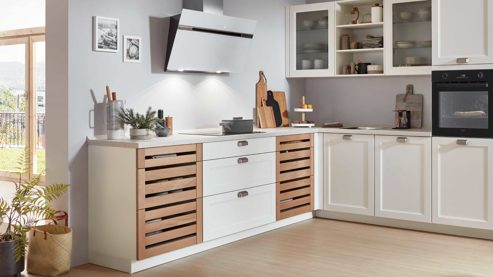 Einbauküche Nobilia® aus Holz in Hellgrau nobilia® Einbauküche Cascada mit Einbaugeräten Weiß & Eiche - Stellfläche ca. 275 x 305 cm