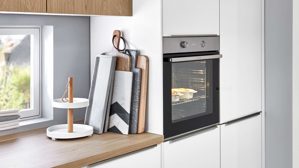 Einbauküche Nobilia® aus Holz in Weiß nobilia® Einbauküche Novalux mit gorenje Elektrogeräten Weiß & Eiche Como - zweiteilig