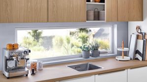 Einbauküche Nobilia® aus Holz in Weiß nobilia® Einbauküche Novalux mit gorenje Elektrogeräten Weiß & Eiche Como - zweizeilig