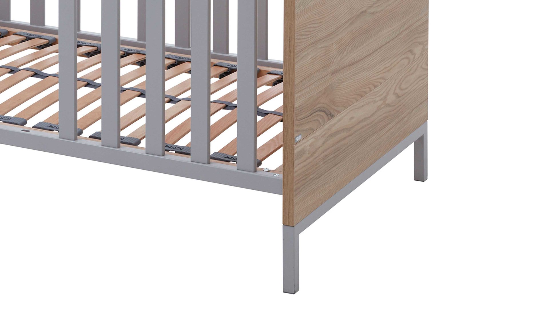Babybett Paidi aus Holz in Hellgrau PAIDI Babyzimmerprogramm Benne - Bettgestell Kieselgrau & Montana Eiche – Liegefläche ca. 70 x 140 cm