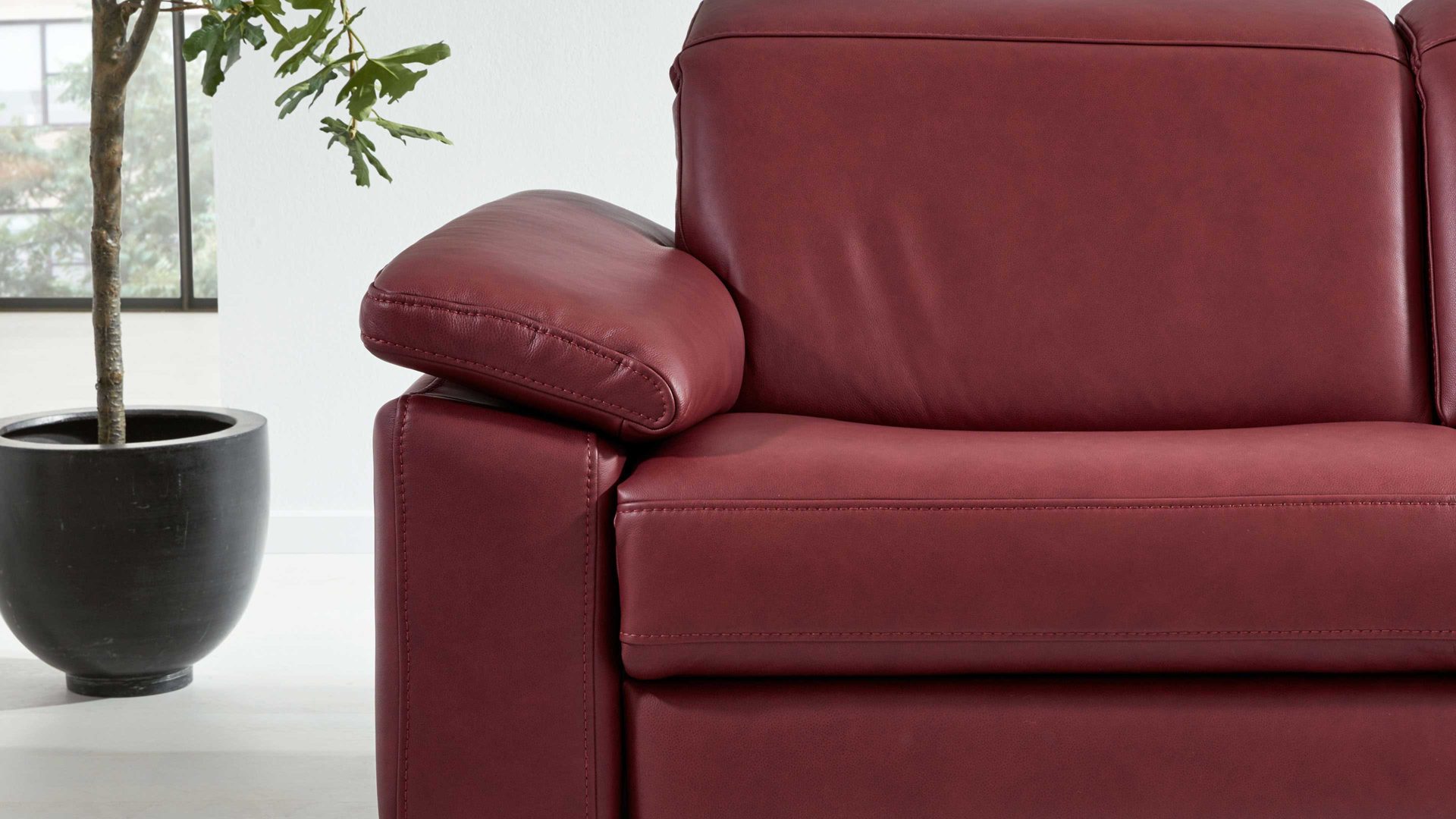 Funktion Interliving aus Metall in Transparent Interliving Sofa Serie 4054 – Armlehnverstellung manuelle Verstellung