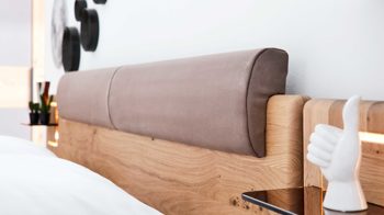Komplettzimmer Interliving aus Holz in Grau Interliving Schlafzimmer Serie 1015 – Komplettzimmer Siena & Wildeiche – vierteilig, sechstürig