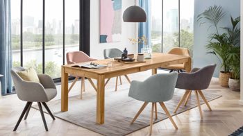 Stuhl Standard furniture factory aus Stoff Holz in Blau STANDARD Sessel Gijon hellblauer Bezug & Eichenholzfüße - mit Drehfunktion