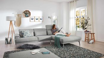 Ecksofa Musterring aus Metall Stoff in Hellgrau Musterring Eckkombination MR 4580 grauer Stoffbezug & chromfarbene Metallfüße – Stellfläche ca. 288 x 220 cm