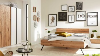 Bettgestell Interliving aus Holz in Weiß Interliving Schlafzimmer Serie 1025 – Bettgestell Liegefläche ca. 200 x 200 cm - Weiß & Balkeneiche gehackt