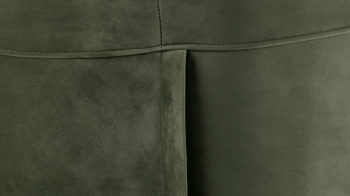 Zweisitzer Actona group aus Stoff in Dunkelgrün Zweisitzer-Sofa als bequemes Polstermöbel waldgrüner Samt Vic 18 & schwarze Holzfüße, Breite ca.  150 cm