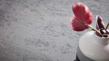 Couchtisch Interliving aus Keramik in Grau Interliving Couchtisch Serie 6210 - Couchtisch CT197AR zementgraue Keramik & Edelstahl - ca. 85 x 85 cm